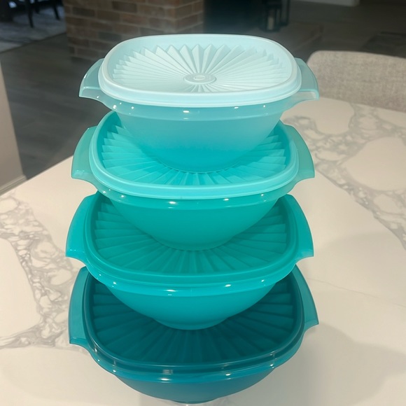 Tupperware Other - CUTE! Tupperware Bowls 4pc set